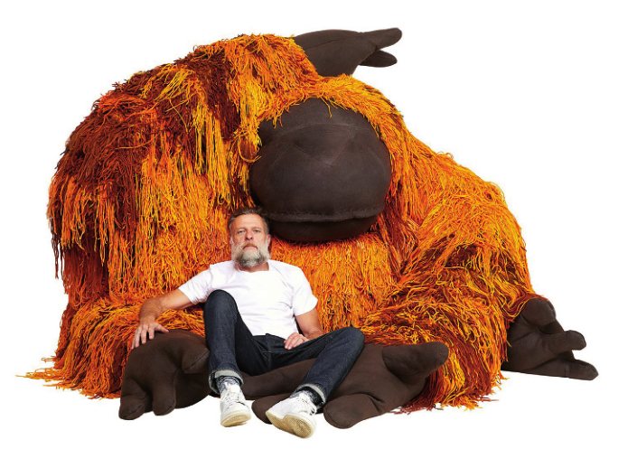 由艺术家创作的，返璞归真的人类“鸟巢”(图1)