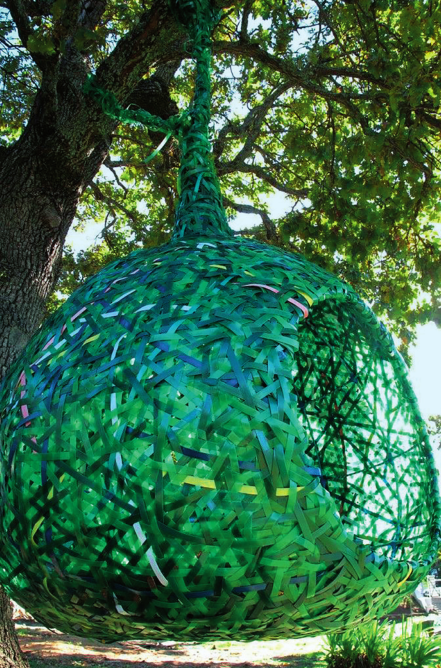 由艺术家创作的，返璞归真的人类“鸟巢”(图5)