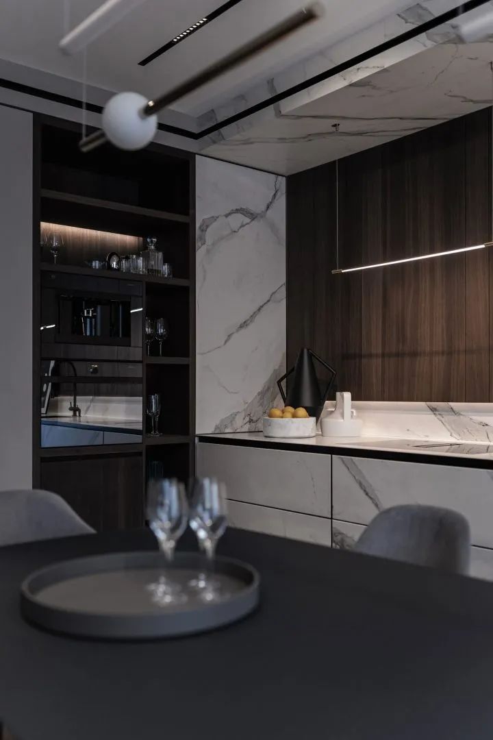 160m²高级灰公寓，极致的现代感(图12)