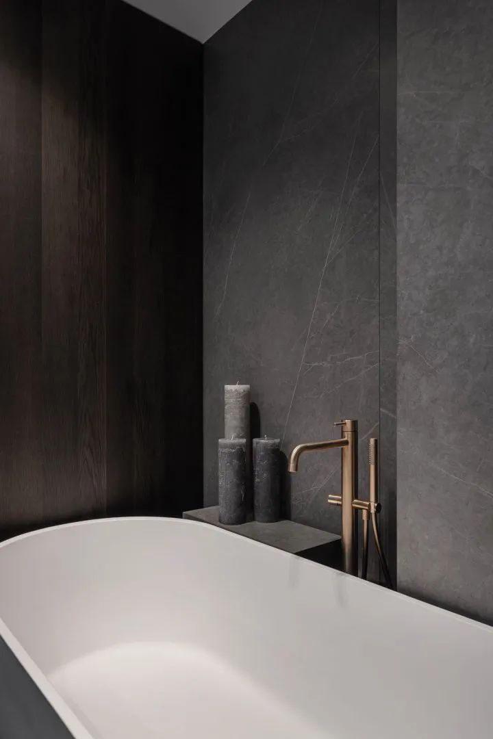 160m²高级灰公寓，极致的现代感(图22)