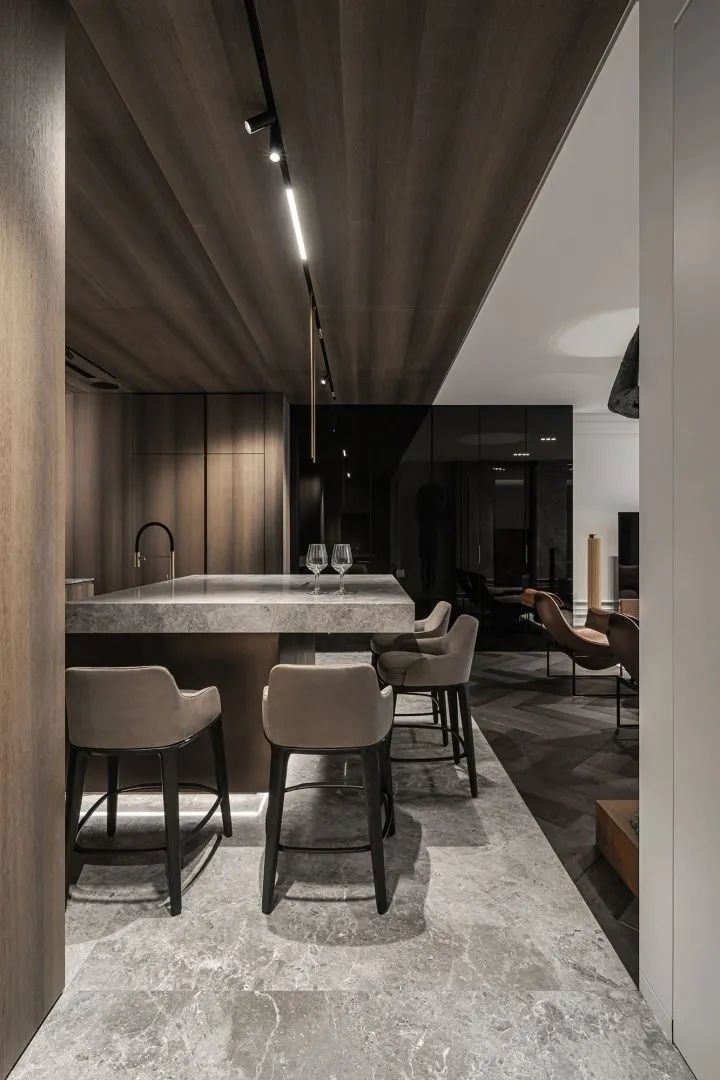 160m²高级灰公寓，极致的现代感(图39)