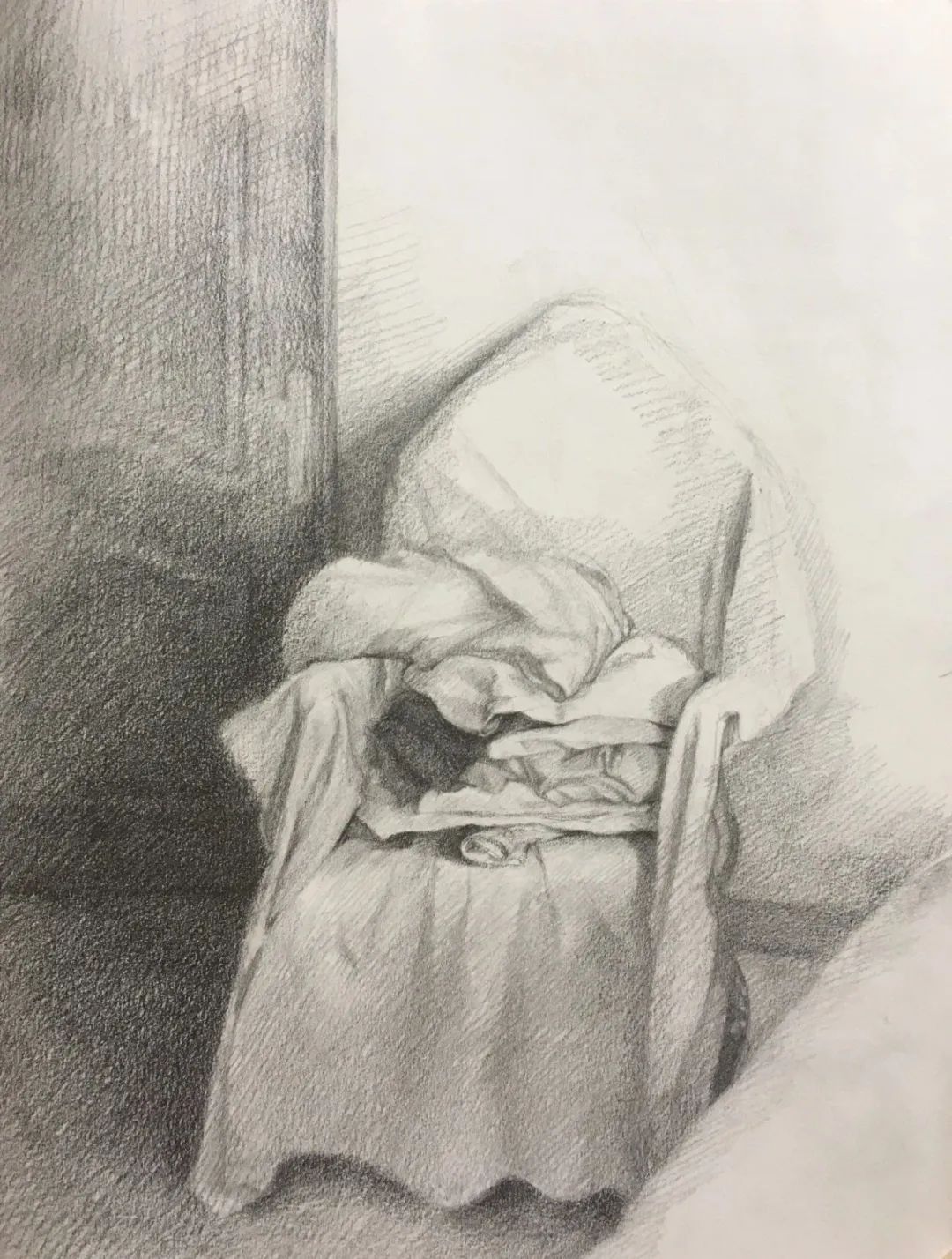 中央美院基础部素描作品欣赏，果然不凡！(图35)