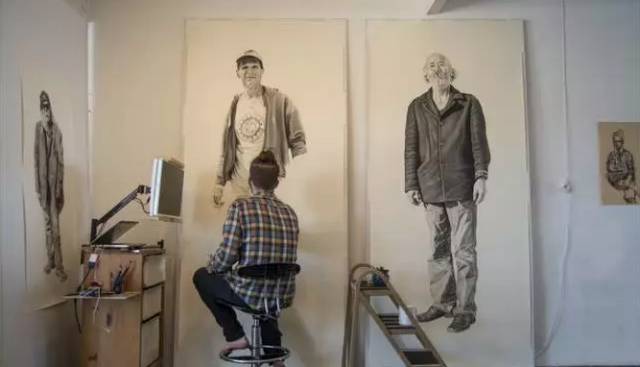 一组超酷的人像素描作品！(图5)
