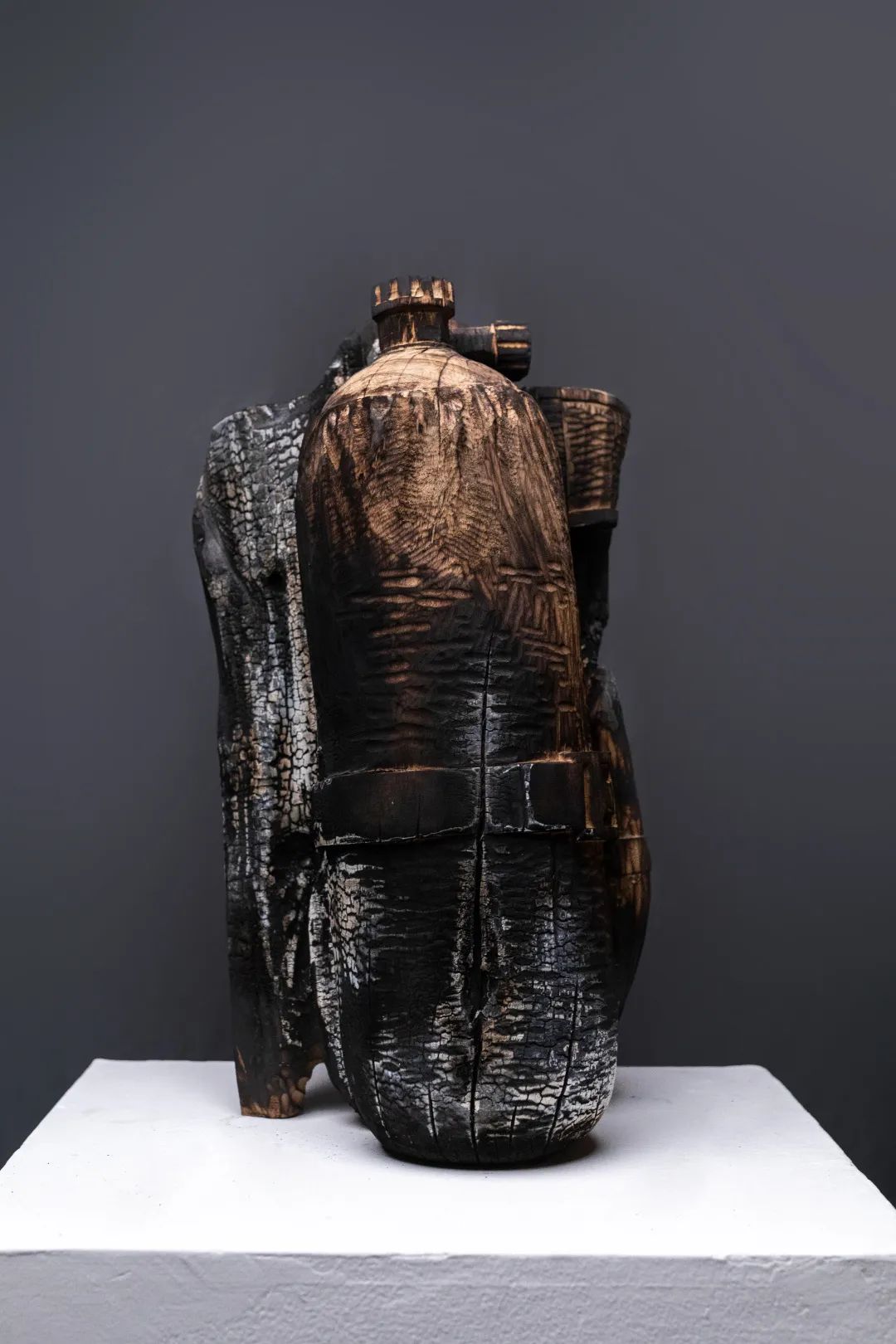 广美最硬核的毕设！用1400斤钢筋铸雕塑致敬建筑工人父亲……(图16)