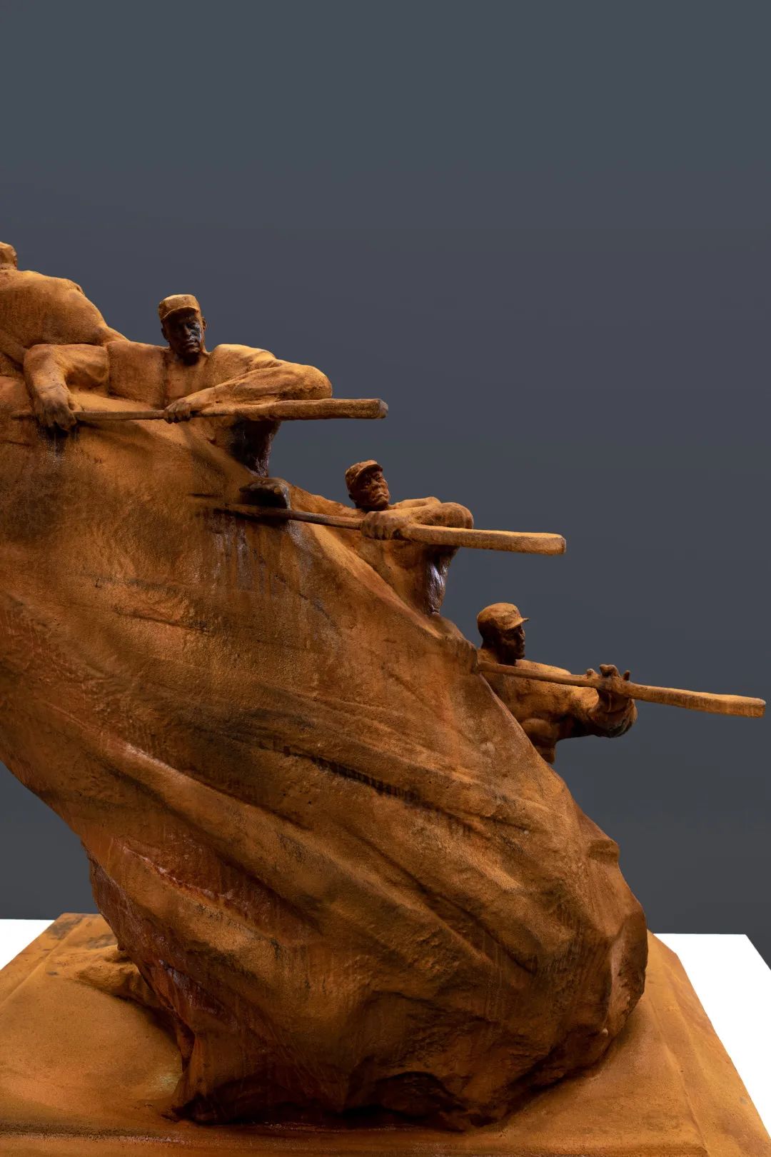 广美最硬核的毕设！用1400斤钢筋铸雕塑致敬建筑工人父亲……(图22)