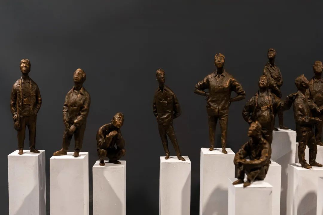 广美最硬核的毕设！用1400斤钢筋铸雕塑致敬建筑工人父亲……(图34)