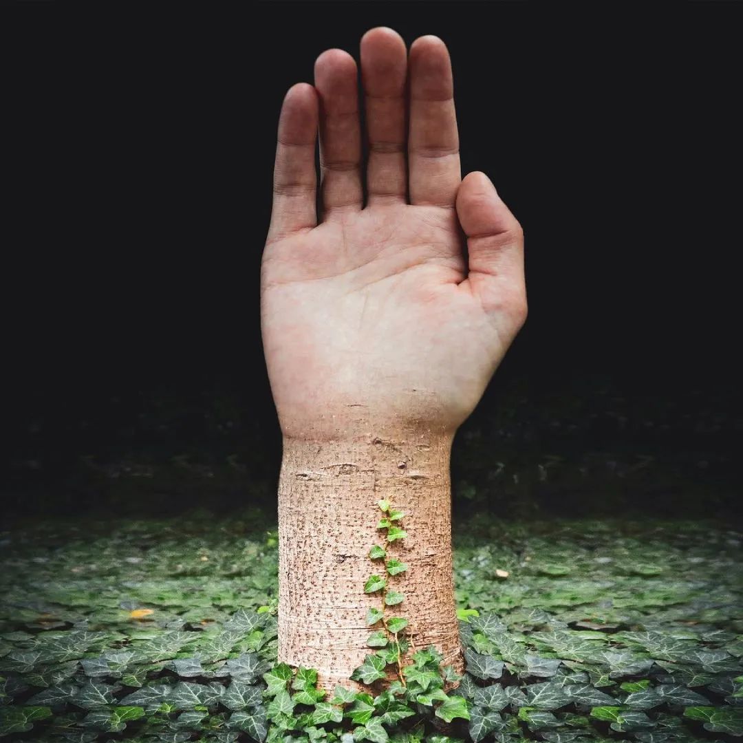 她用身体作画，10万粉丝捂脸看，这是我们能看的吗？她“好色”，但是我们好爱！(图24)