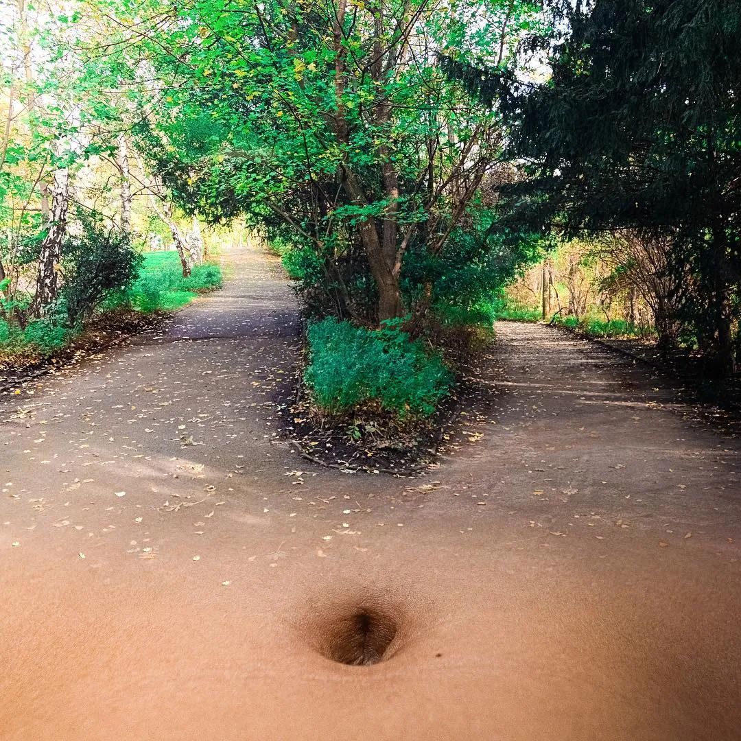 她用身体作画，10万粉丝捂脸看，这是我们能看的吗？她“好色”，但是我们好爱！(图14)