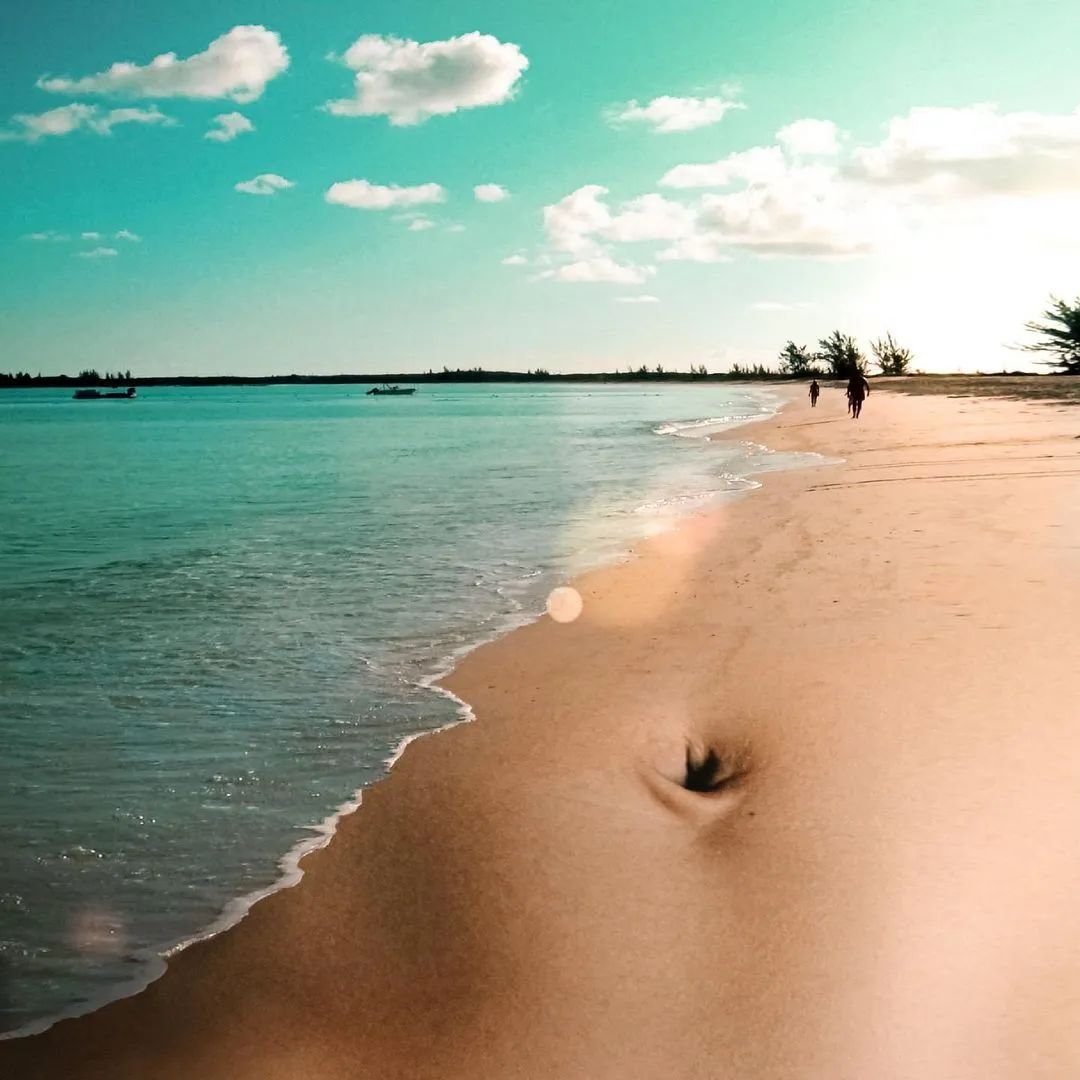 她用身体作画，10万粉丝捂脸看，这是我们能看的吗？她“好色”，但是我们好爱！(图22)