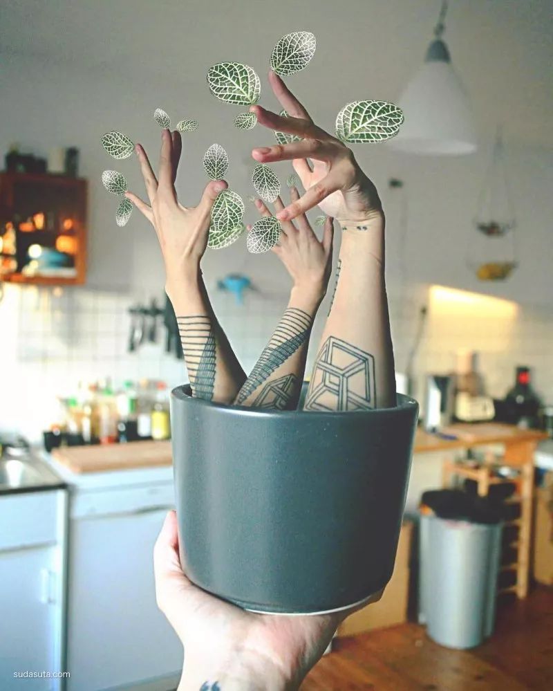 她用身体作画，10万粉丝捂脸看，这是我们能看的吗？她“好色”，但是我们好爱！(图43)