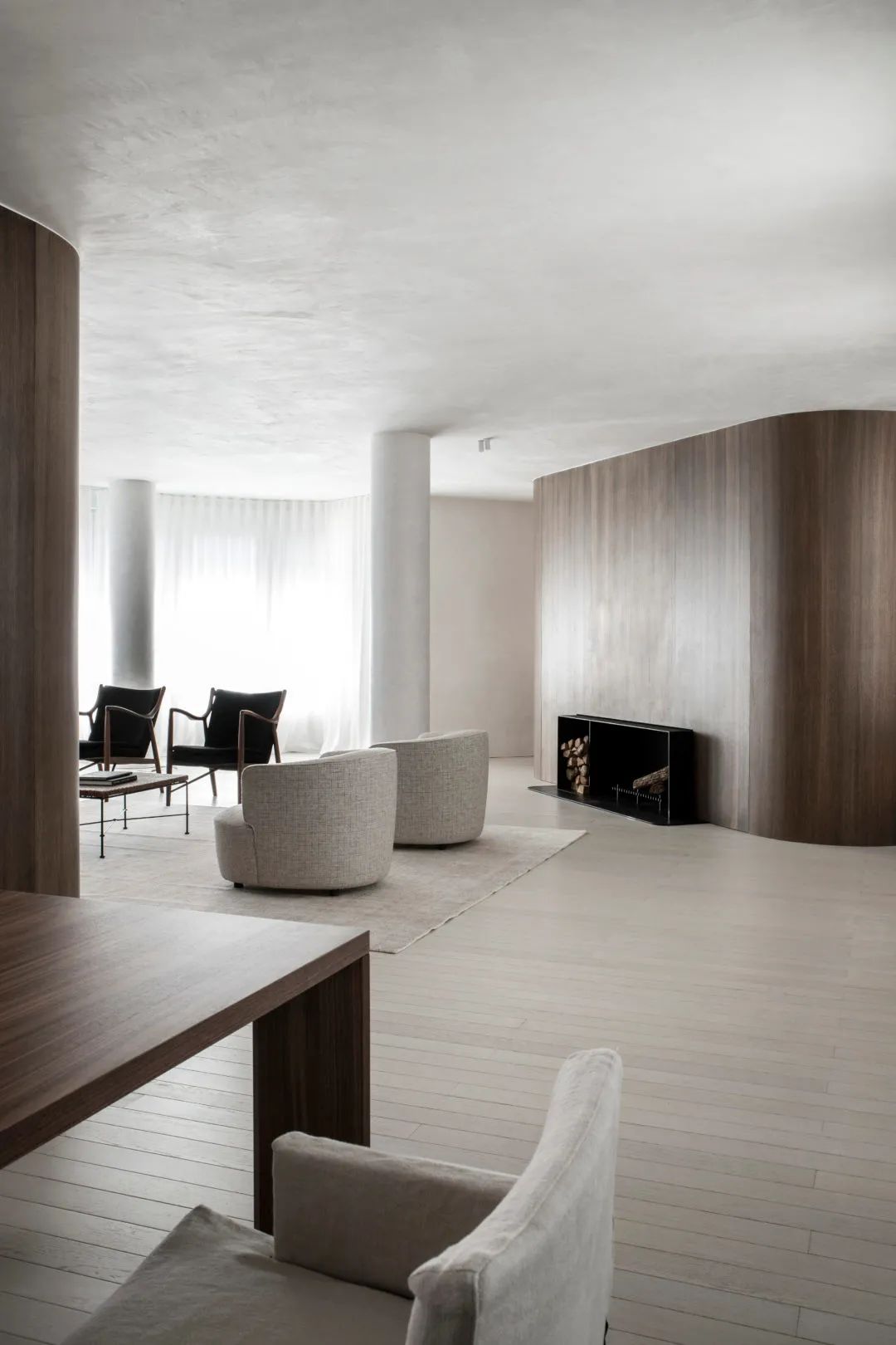 3套侘寂风公寓，质朴简约的高级感(图3)