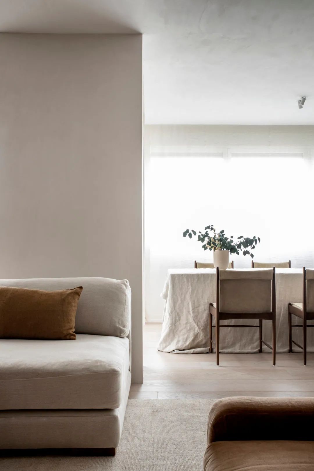 3套侘寂风公寓，质朴简约的高级感(图25)