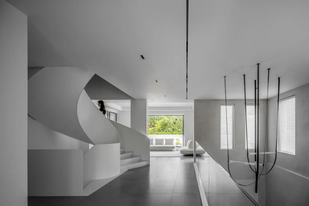 将地下庭院改造成半地下阳光房，舒适又惬意 | 仝设计(图4)