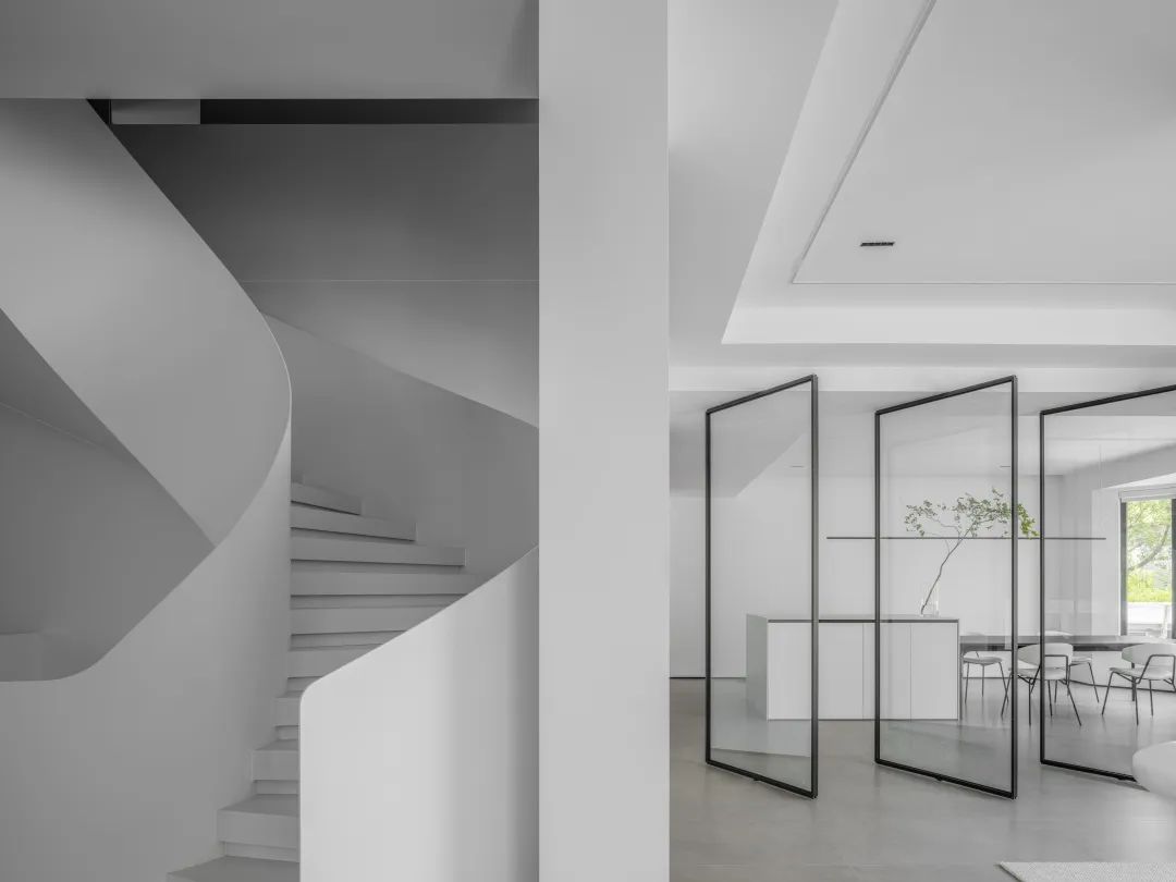 将地下庭院改造成半地下阳光房，舒适又惬意 | 仝设计(图9)