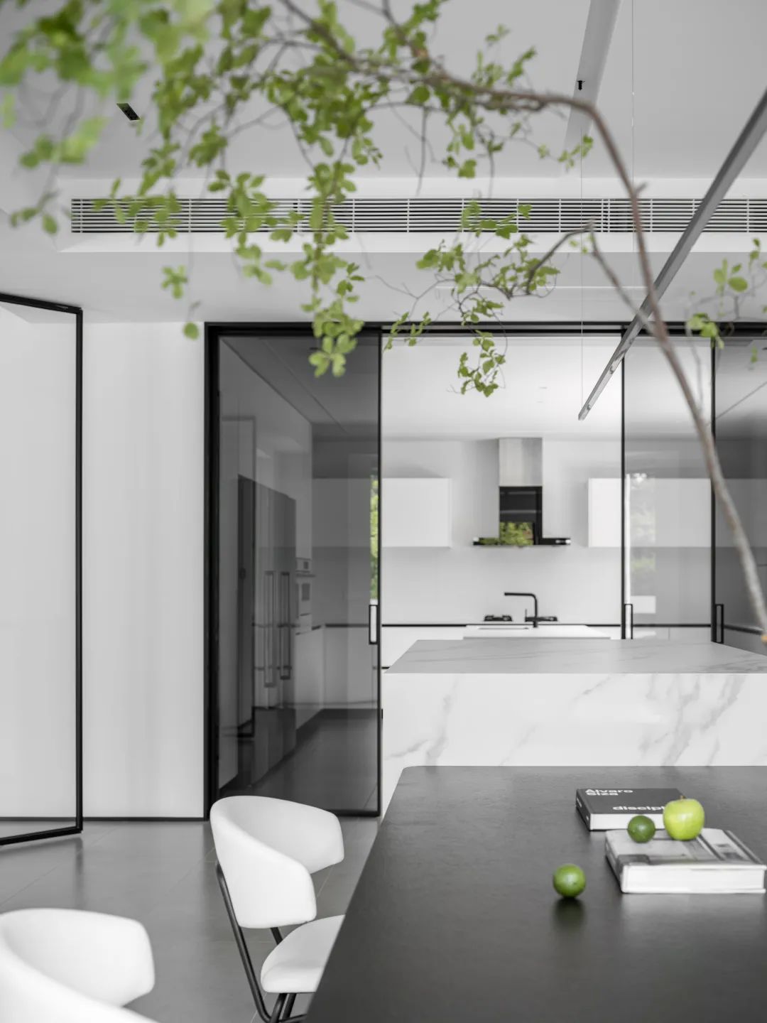 将地下庭院改造成半地下阳光房，舒适又惬意 | 仝设计(图16)