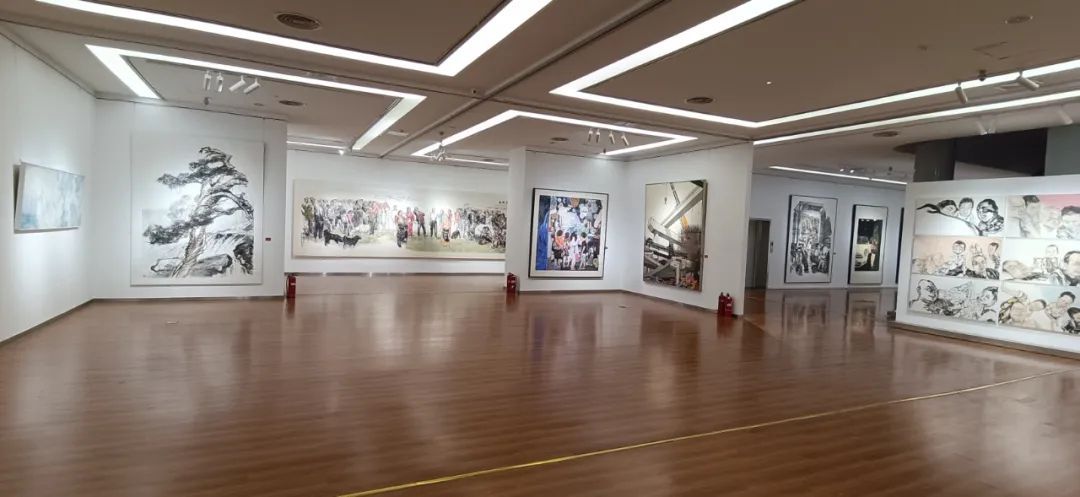 薪火赓续丨中央美术学院中国画与书法学院青年教师作品展在炎黄艺术馆开幕(图2)