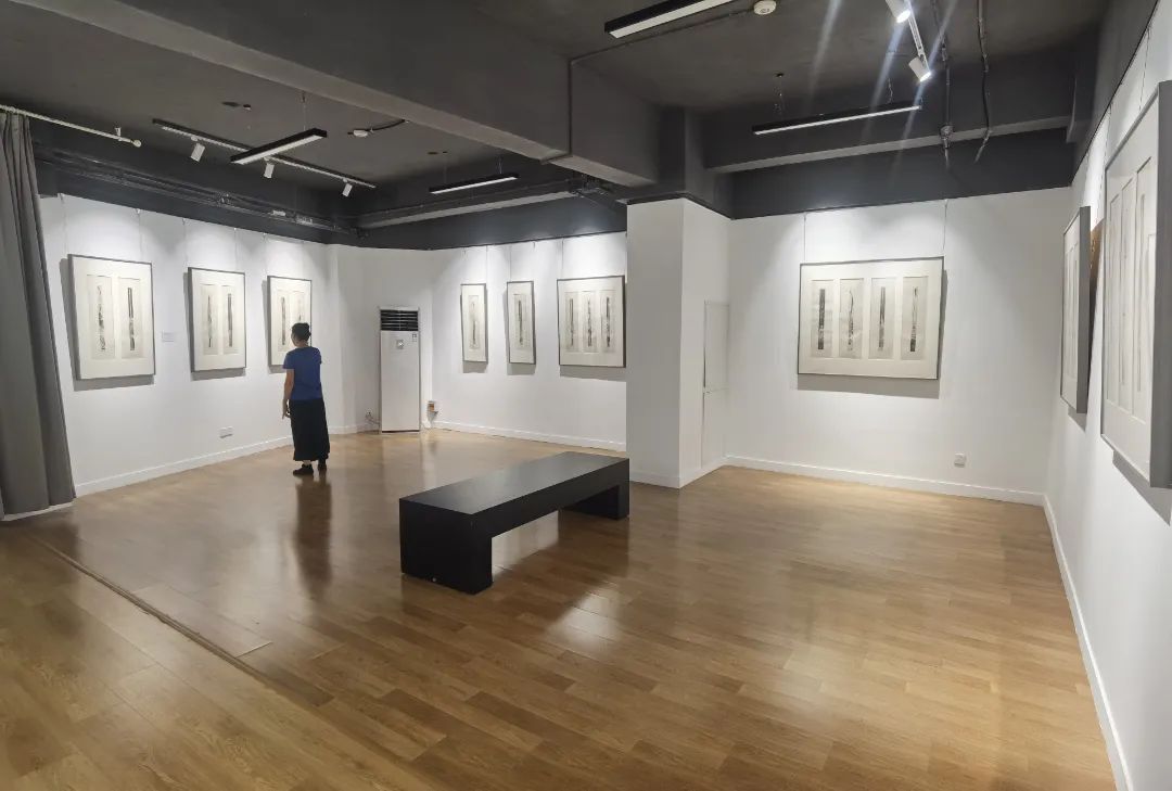 “一年又一年·档案2022——第二届上海当代新兴版画推介巡展”正在昆山亭林美术馆展出中(图16)