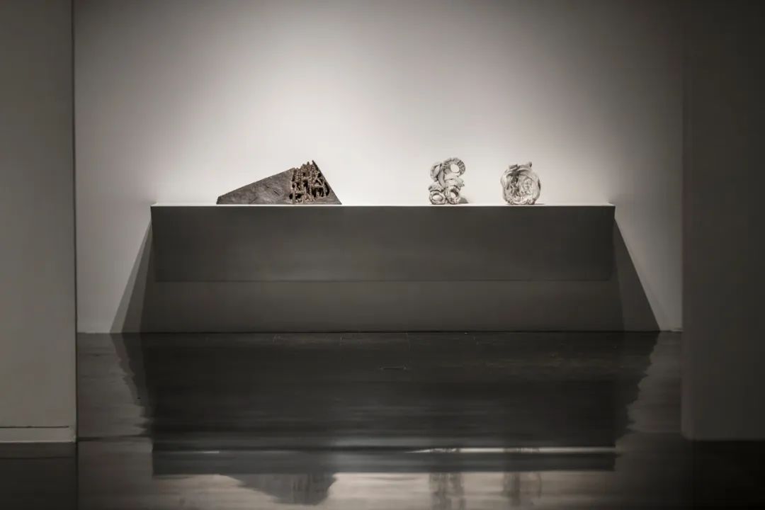 开幕 | “凝固的韵律:国际当代陶艺作品展”盛夏呈现火泥成器的无言大美(图12) 开幕 | “凝固的韵律:国际当代陶艺作品展”盛夏呈现火泥成器的无言大美(图12)