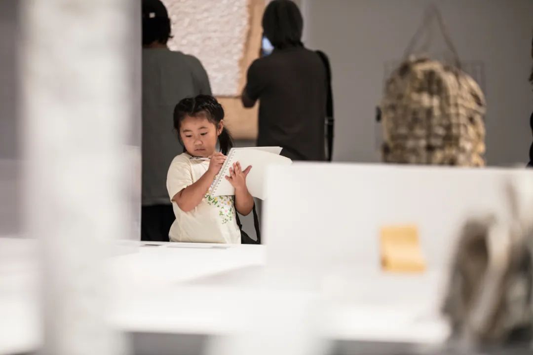 开幕 | “凝固的韵律：国际当代陶艺作品展”盛夏呈现火泥成器的无言大美(图17)
