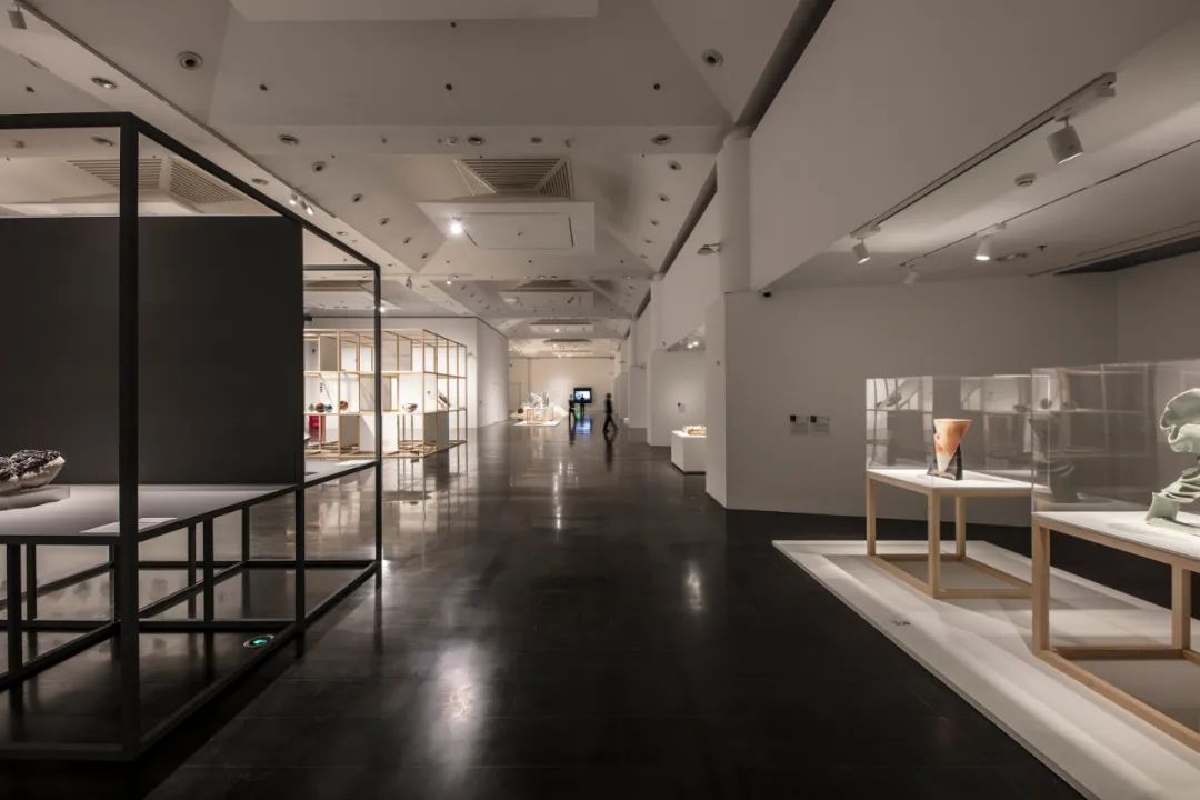 开幕 | “凝固的韵律：国际当代陶艺作品展”盛夏呈现火泥成器的无言大美(图16)