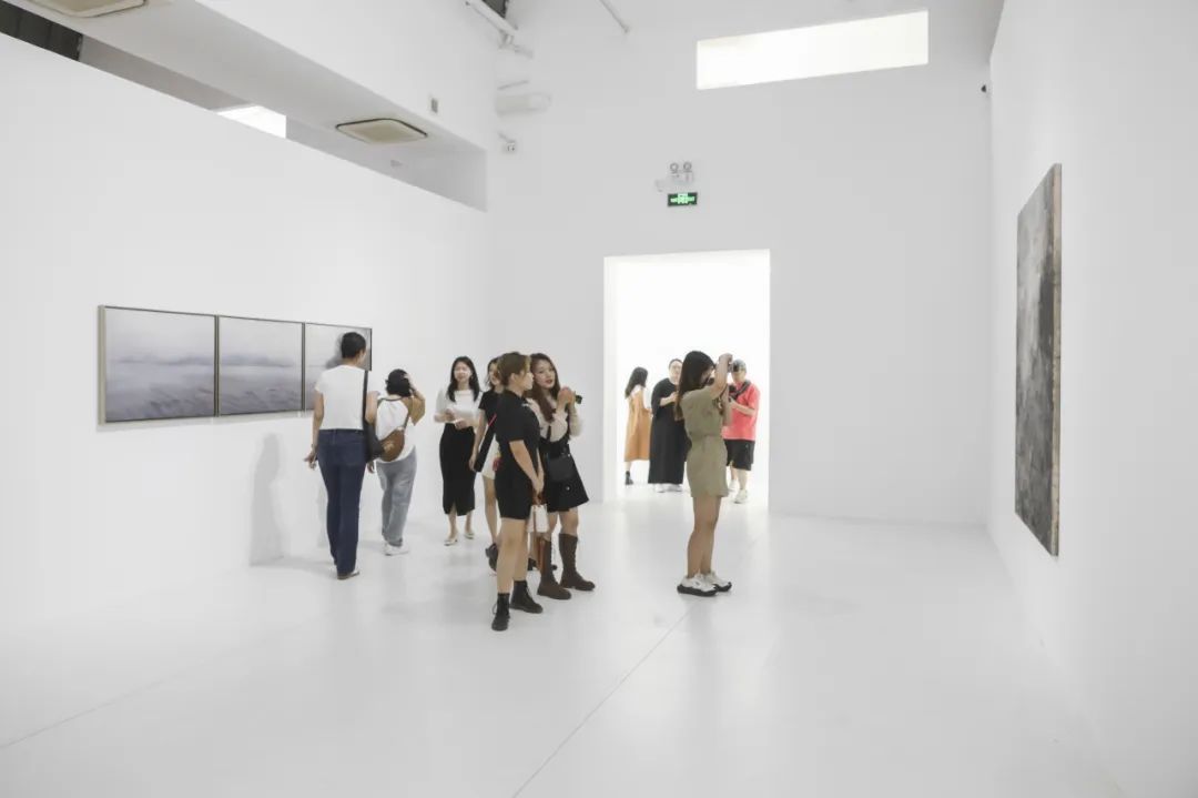 展览现场丨新朦胧系列展:场(图17) 展览现场丨新朦胧系列展:场(图17)