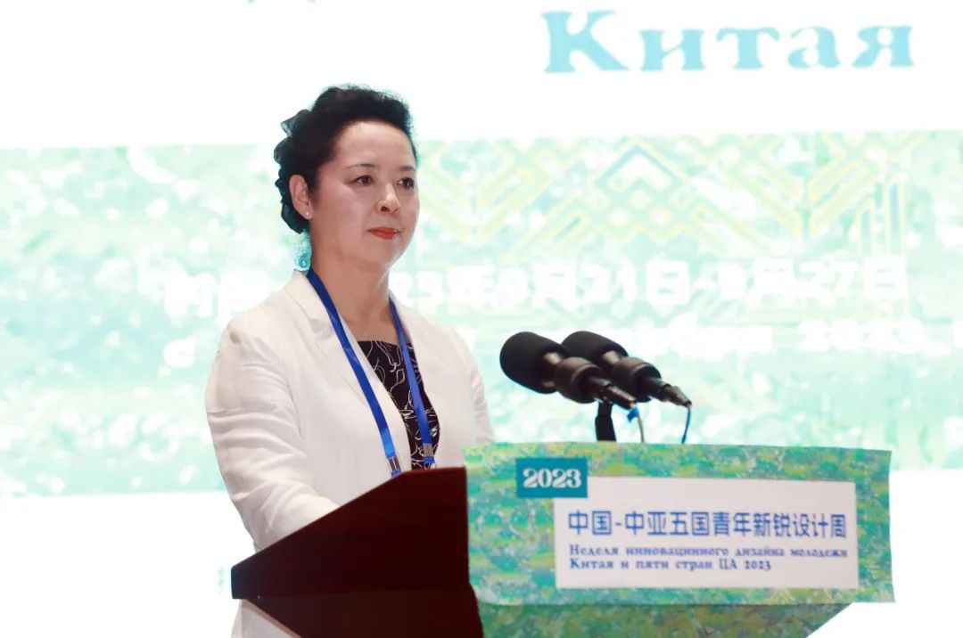 2023年“中国—中亚五国青年新锐设计周”在新疆举办(图4) 2023年“中国—中亚五国青年新锐设计周”在新疆举办(图4)