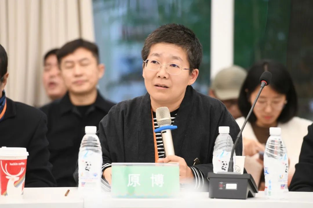 “共融·共创——文化创意设计论坛暨中国民族民间工艺美术家协会文化创意设计专业委员会成立大会”在四川大学艺术学院成功举行(图45) 45.jpg