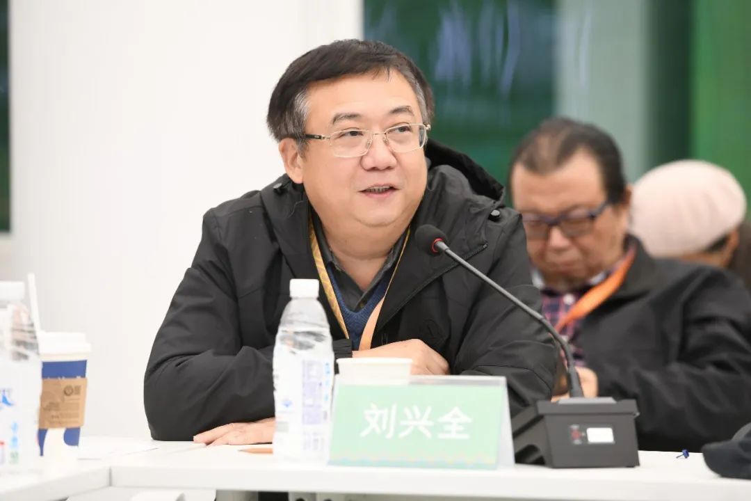 “共融·共创——文化创意设计论坛暨中国民族民间工艺美术家协会文化创意设计专业委员会成立大会”在四川大学艺术学院成功举行(图46) 46.jpg