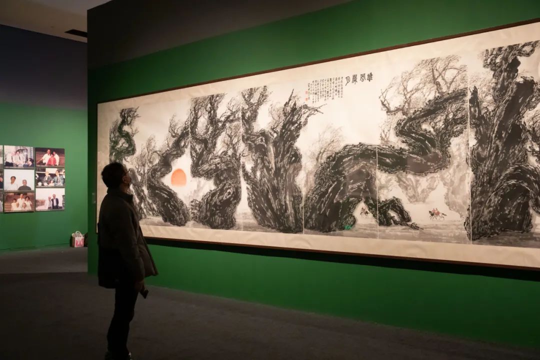 “河山在望——梁世雄捐赠作品展”在国博开幕(图3) 3.jpg
