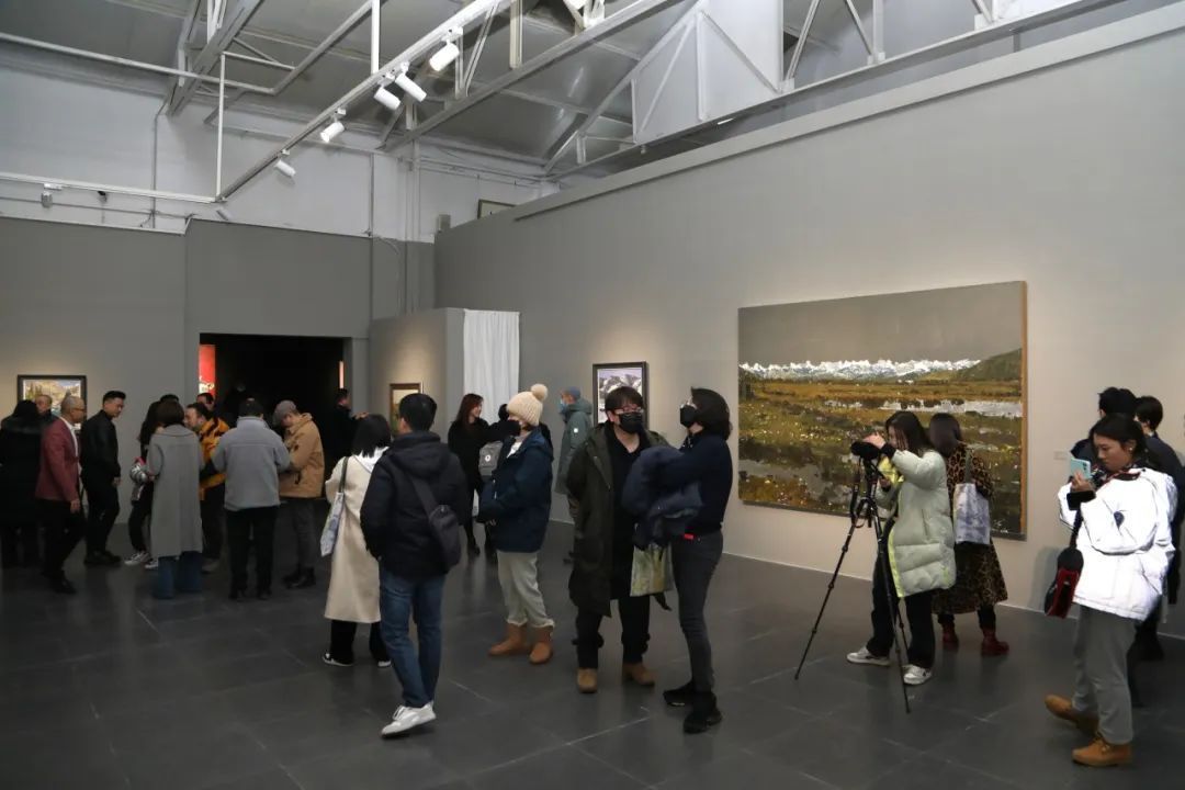展览丨远景与近景:袁元油画作品展开展(图8) 8.jpg