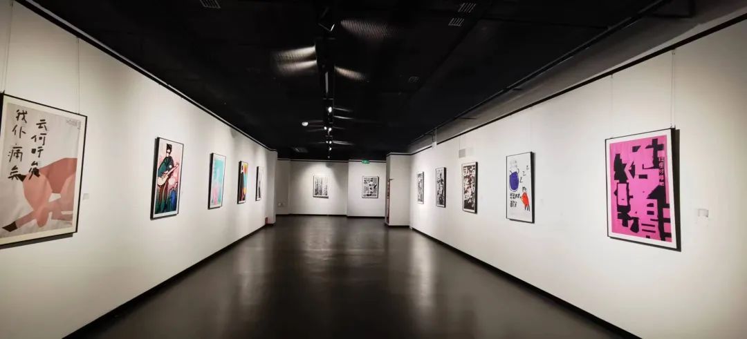 艺术助力乡村文化振兴｜易礼然作品全球巡展（成都站）亮相(图1)